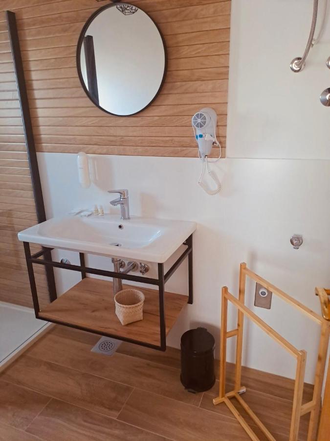 Guests House Dali Hotel Rovinj Exterior photo